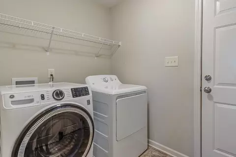 258 Highcroft Cir, Benson, NC 27504 photo 32