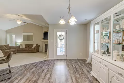 258 Highcroft Cir, Benson, NC 27504 photo 21