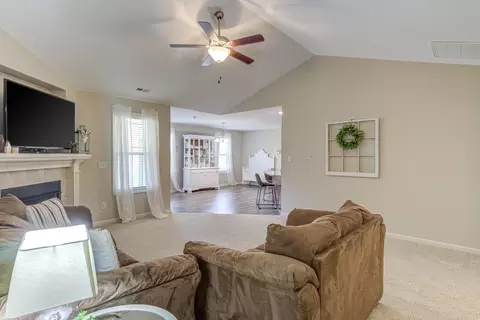 258 Highcroft Cir, Benson, NC 27504 photo 16