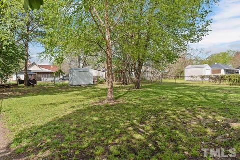 204 E St, Erwin, NC 28339 photo 9