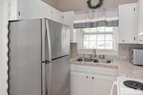 204 E St, Erwin, NC 28339 photo 18