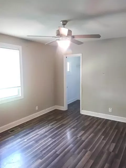 511 Commonwealth St, Durham, NC 27703 photo 5
