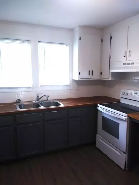 511 Commonwealth St, Durham, NC 27703 photo 4
