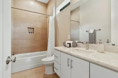 1407 A Juniper St, Durham, NC 27703 photo 12
