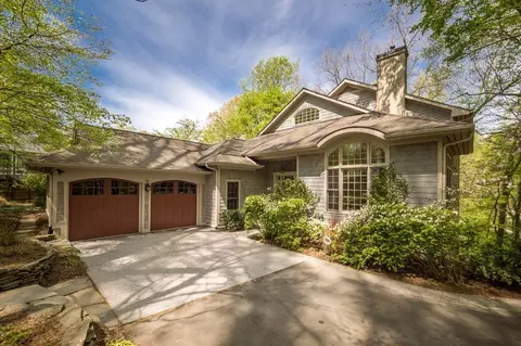 2 Mint Springs Ln, Chapel Hill, NC 27514