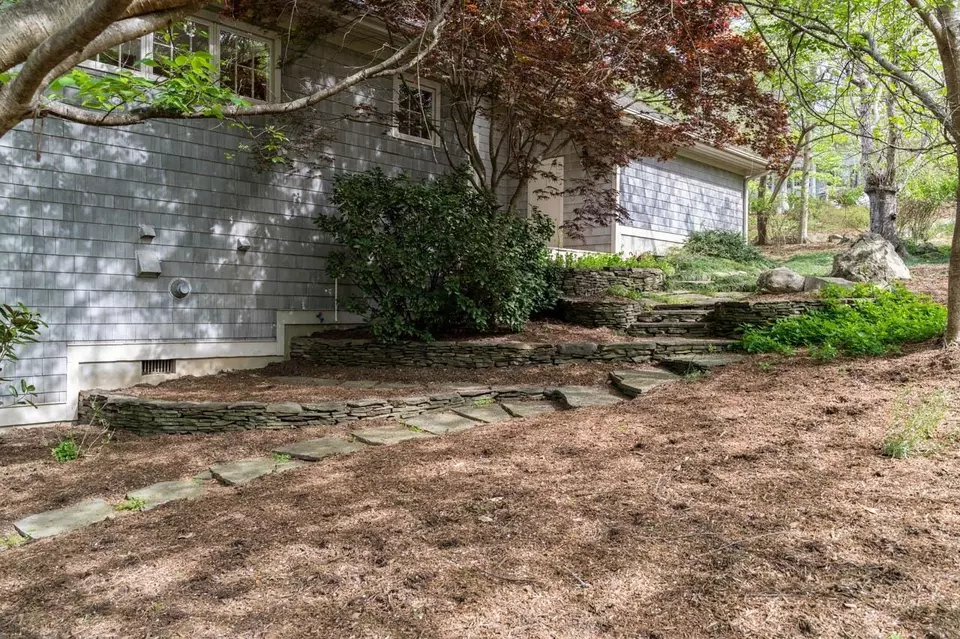  2 Mint Springs Ln, Chapel Hill, NC 27514 photo 7