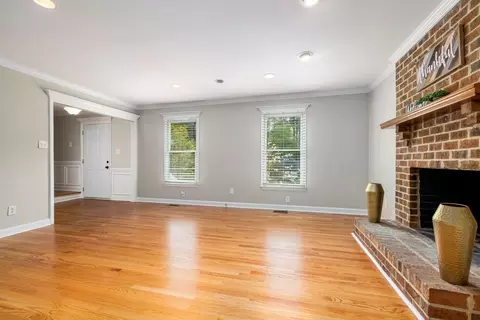5210 Oakbrook Dr, Durham, NC 27713 photo 7