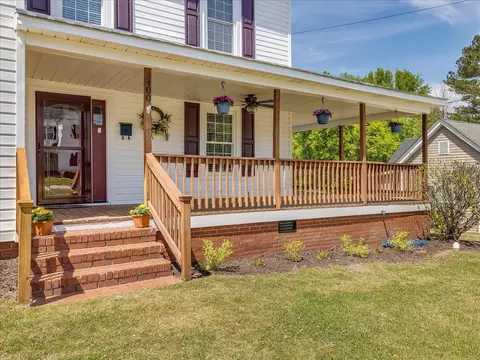 400 N 14th St, Erwin, NC 28339 photo 1