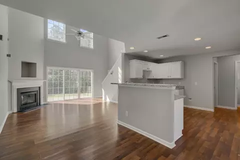 910 Statler Dr, Durham, NC 27703 photo 5