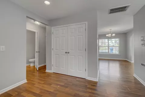910 Statler Dr, Durham, NC 27703 photo 8