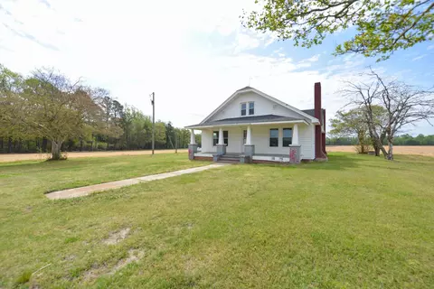 604 Bear Rd, Benson, NC 27504 photo 2