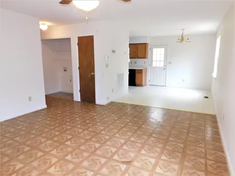 615 E Lavender Ave, Durham, NC 27704 photo 4