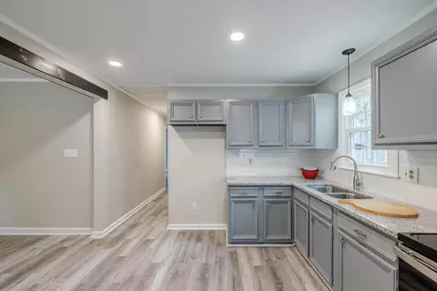 6803 Russell Rd, Durham, NC 27712 photo 11