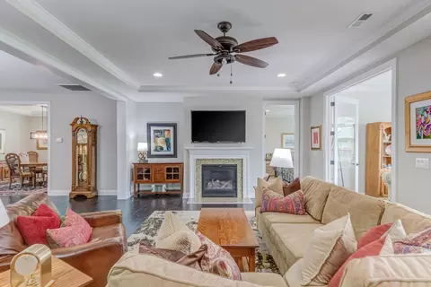 1008 Steinbeck Dr, Durham, NC 27703 photo 12