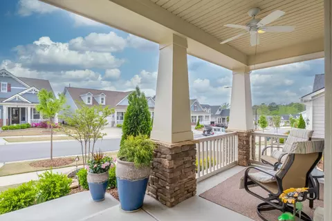 1008 Steinbeck Dr, Durham, NC 27703 photo 1