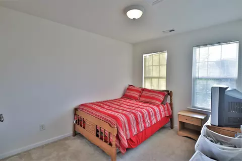 26 Sharpstone Ln, Durham, NC 27703 photo 11