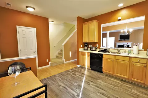 26 Sharpstone Ln, Durham, NC 27703 photo 4