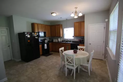 6 Berry Ct, Durham, NC 27703 photo 6