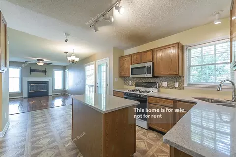 2726 E Shoreham St, Durham, NC 27707 photo 9