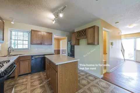 2726 E Shoreham St, Durham, NC 27707 photo 8