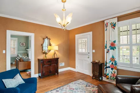 1021 W Markham Ave, Durham, NC 27701 photo 9