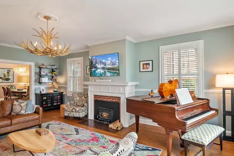 1021 W Markham Ave, Durham, NC 27701 photo 11