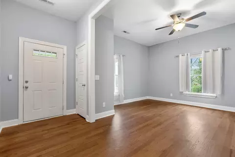 218 Hargrove St, Durham, NC 27701 photo 5