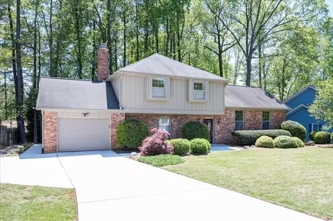 2012 Eagleton Cir, Raleigh, NC 27612 photo 2