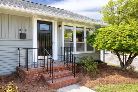 319 Dacian Ave, Durham, NC 27701 photo 3