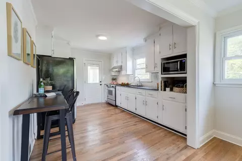 319 Dacian Ave, Durham, NC 27701 photo 9