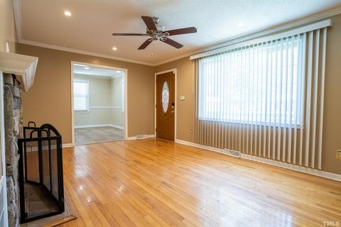 710 Locust Dr, Durham, NC 27703 photo 6