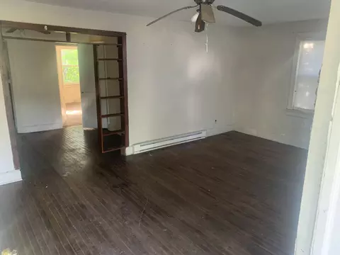 1505 Lathrop St, Durham, NC 27703 photo 2