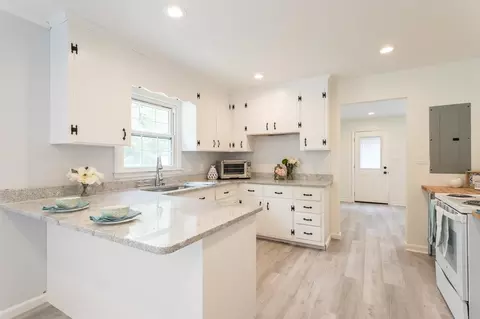 910 Vandora Ave, Garner, NC 27529 photo 9