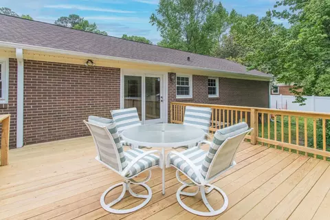 910 Vandora Ave, Garner, NC 27529 photo 3