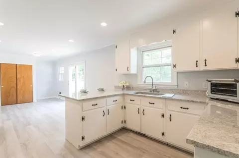 910 Vandora Ave, Garner, NC 27529 photo 10