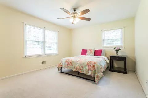 910 Vandora Ave, Garner, NC 27529 photo 16