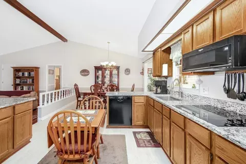 300 Kingston St, Pine Level, NC 27568 photo 10