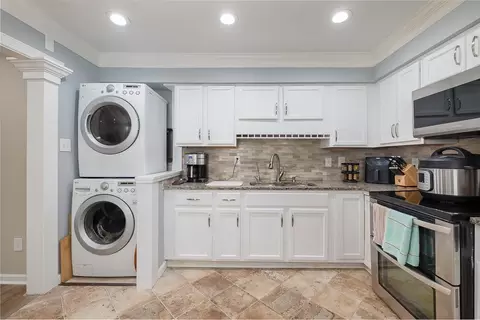 207 Denver Ave, Durham, NC 27704 photo 6