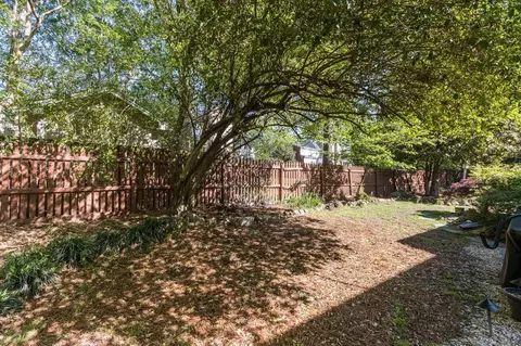 9 Heather Pl, Durham, NC 27707 photo 37