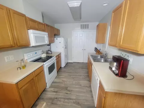 608 N Maple St, Durham, NC 27703 photo 4