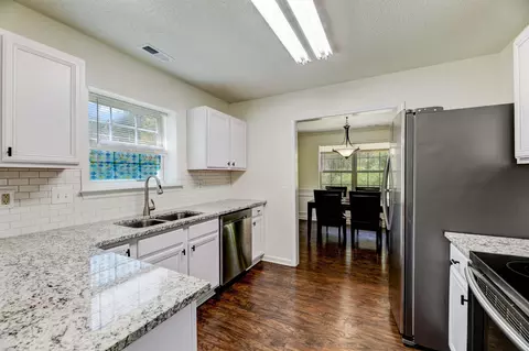 516 Crossview Ln, Durham, NC 27703 photo 14