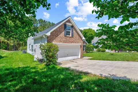 516 Crossview Ln, Durham, NC 27703 photo 2