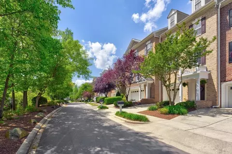 341 Bridgegate Dr, Cary, NC 27519 photo 2