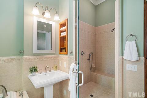 3 Thornblade Ct, Durham, NC 27712 photo 37