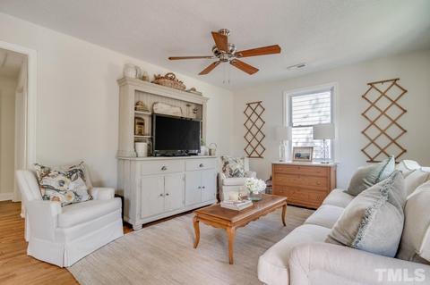 409 E Hammond St, Durham, NC 27704 photo 12