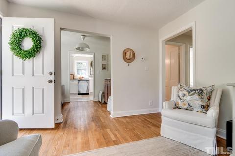 409 E Hammond St, Durham, NC 27704 photo 2