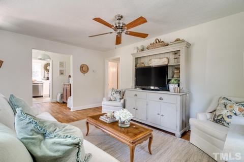 409 E Hammond St, Durham, NC 27704 photo 13
