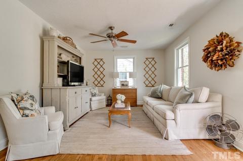 409 E Hammond St, Durham, NC 27704 photo 14
