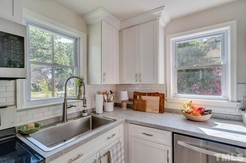 409 E Hammond St, Durham, NC 27704 photo 7