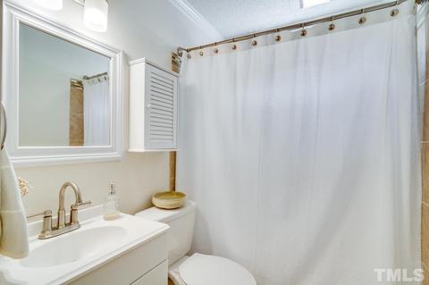 409 E Hammond St, Durham, NC 27704 photo 24